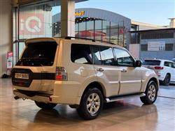 ميتسوبيشي باجيرو